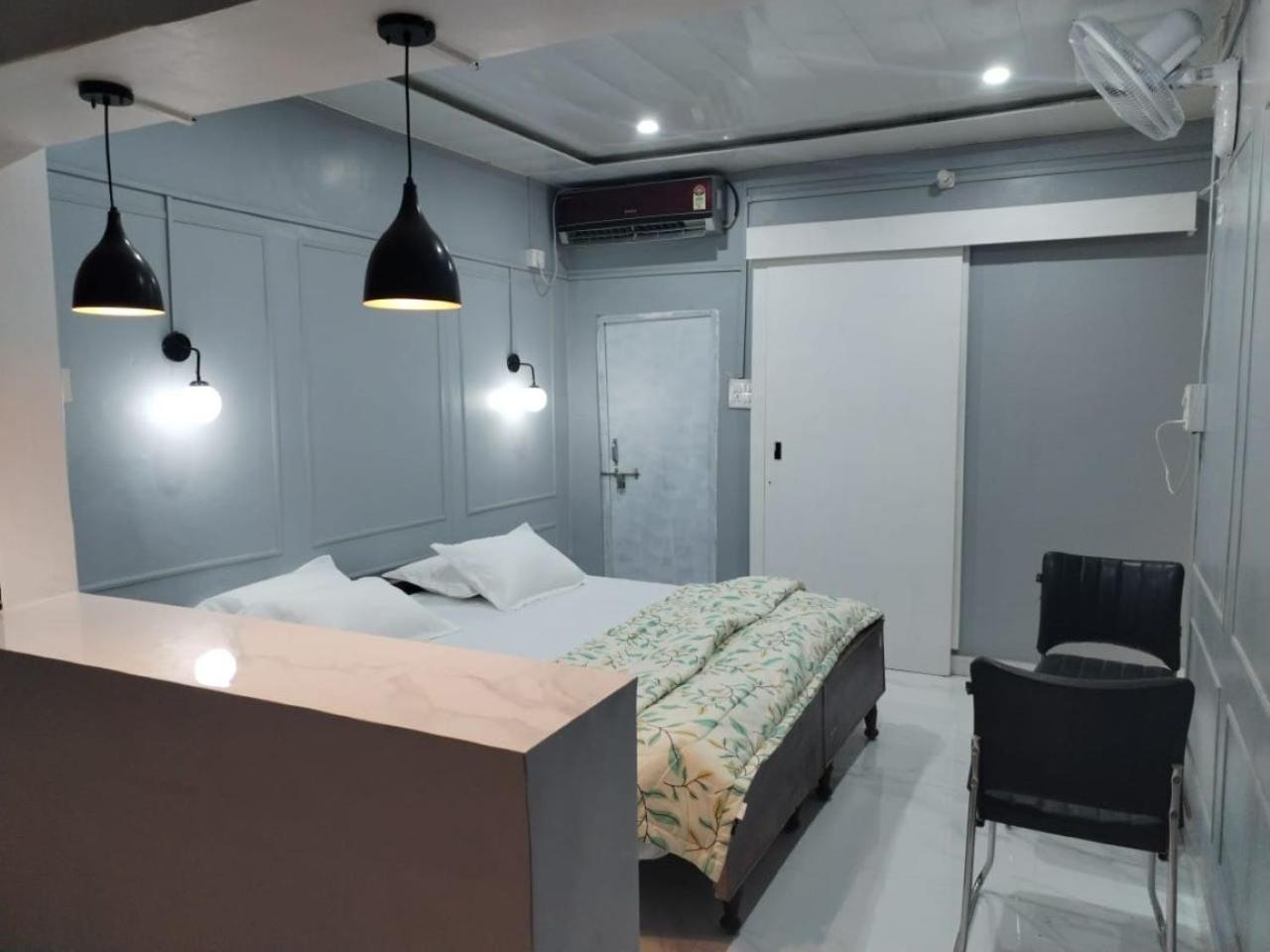 Janki Kunj Varanasi- 3 Room Home Kültér fotó