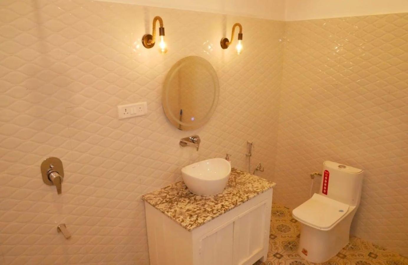 Janki Kunj Varanasi- 3 Room Home Kültér fotó